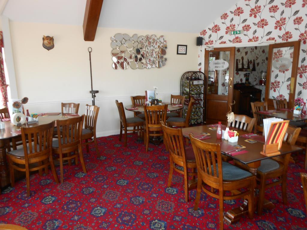 Fox And Hounds Country Inn Willingham  Exterior photo